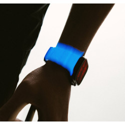 Λουράκι Apple Watch Ultra/SE/11/10/9/8/7/6/5/4 (49/46/45/44mm) Nomad Rocky Point Band Glow in the Dark Φωσφορίζον Αδιάβροχο FKM & Τιτάνιο - Icy Blue Glow / Black Titanium Hardware (NM014445858)